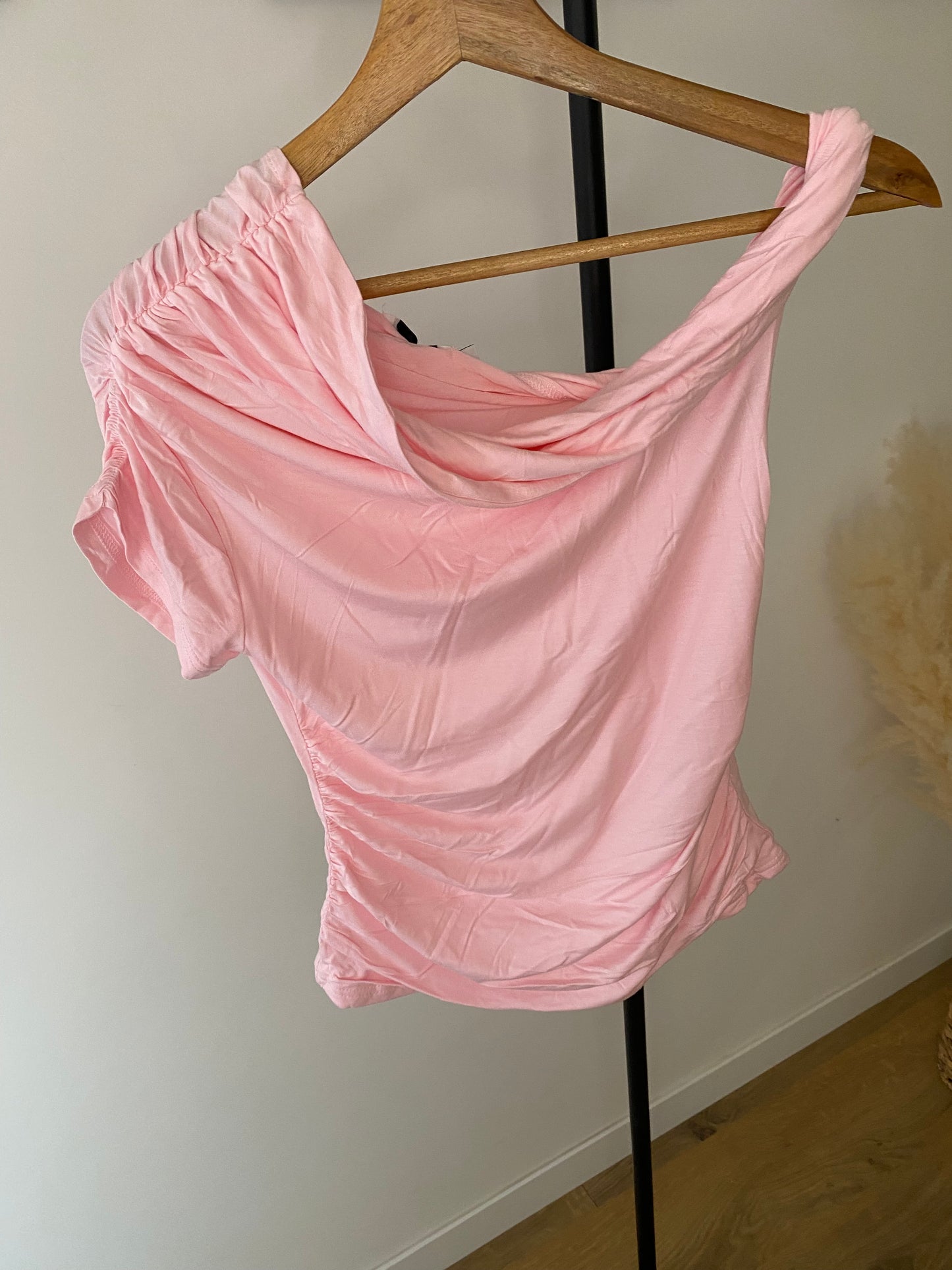 Top Asymétrique