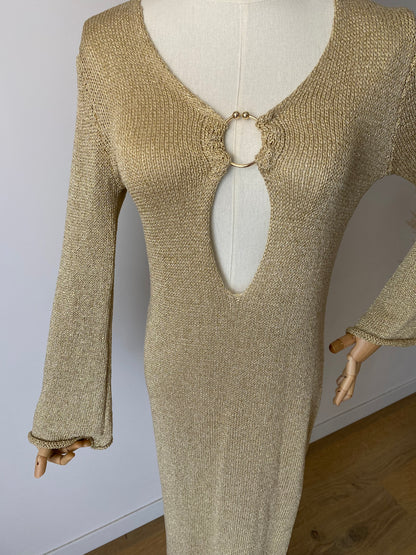 Robe en maille dorée