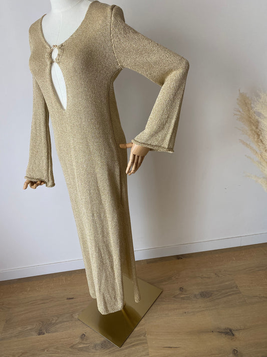 Robe en maille dorée